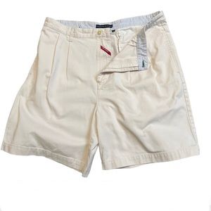 Vintage Tommy Hilfiger cargo shorts. Tan. 100% Cotton. Size 38 Never Worn